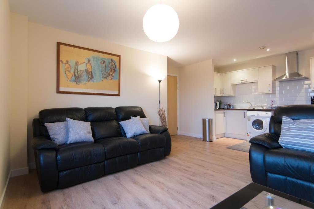 Executive 2 Bed 2 Bath - Free Parking Apartment Glasgow Exterior photo