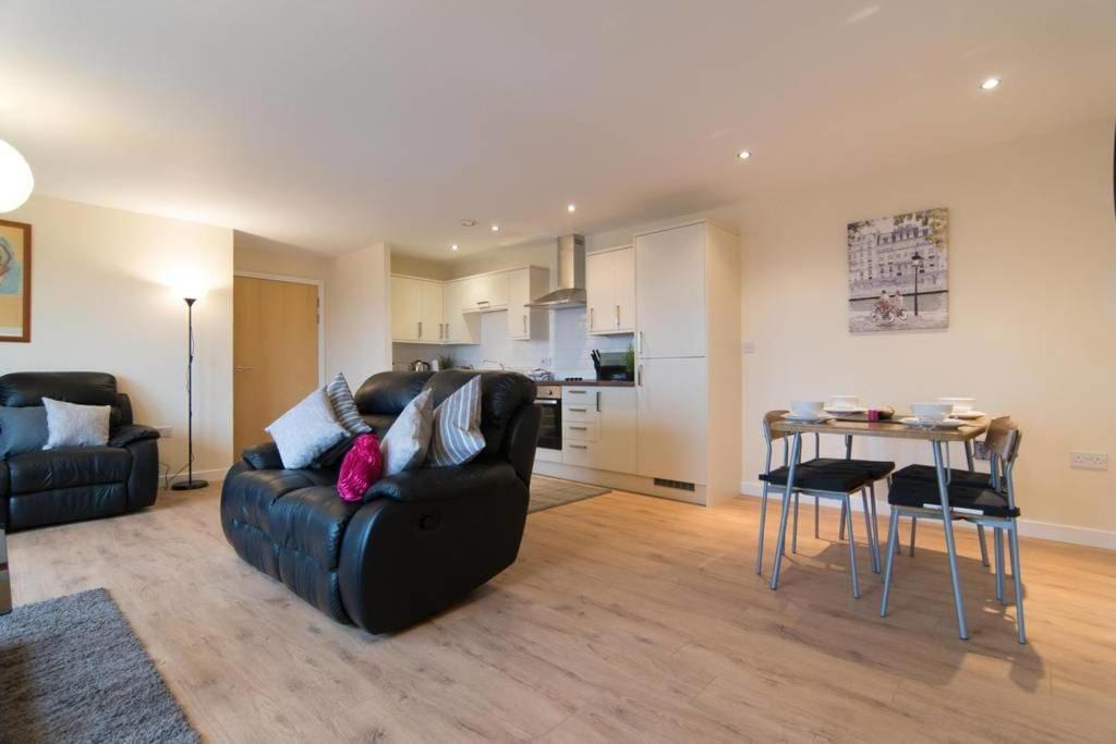 Executive 2 Bed 2 Bath - Free Parking Apartment Glasgow Exterior photo